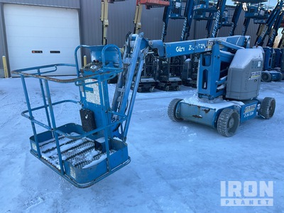 2013 GENIE Z-34/22N 2WD Electric Articulating Boom Lift