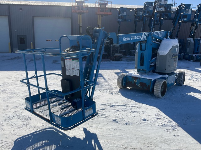 2013 Genie Z-34/22N 2WD Electric Articulating Boom Lift