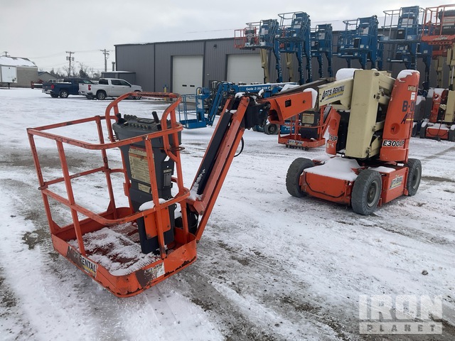 ELEVADOR ARTICULADO  2013 JLG E300AJP