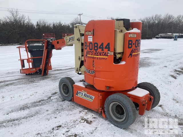 ELEVADOR ARTICULADO 2013 JLG E300AJP