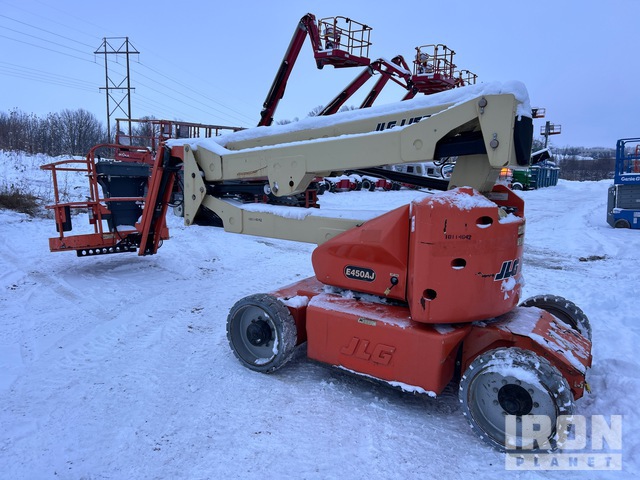 ELEVADOR ARTICULADO JLG E450AJ