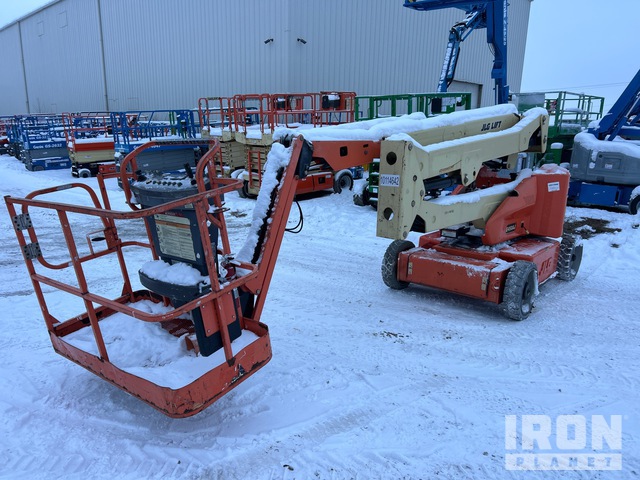 ELEVADOR ARTICULADO JLG E450AJ