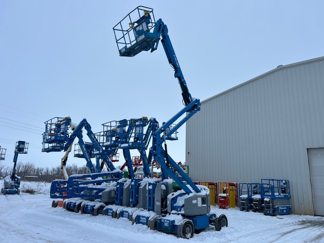 2013 Genie Z-45/25J 2WD Electric Articulating Boom Lift