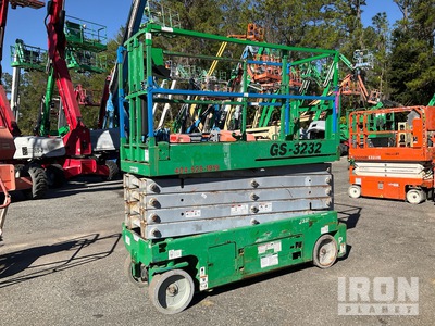 2015 GENIE GS-3232 Electric Scissor Lift