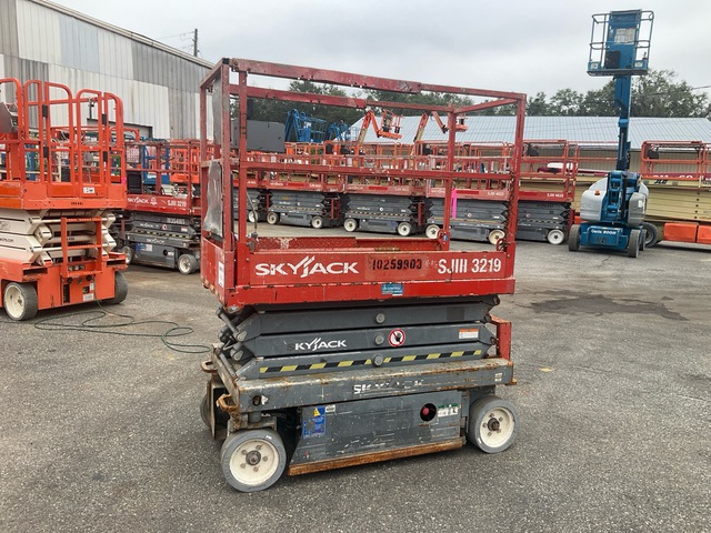 2014 Skyjack SJIII 3219 Electric Scissor Lift