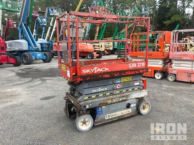2014 SKYJACK SJIII 3219 Electric Scissor Lift