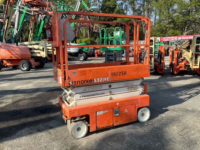 2017 Snorkel S3219E Electric Scissor Lift