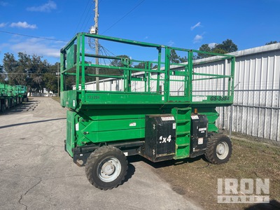 2015 GENIE GS-3384 RT Gasoline 4x4 Scissor Lift