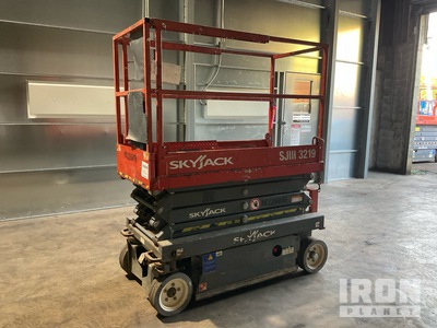 2014 Skyjack SJIII 3219 Electric Scissor Lift