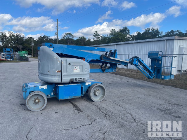 ELEVADOR ARTICULADO 2012 GENIE Z4023NRJ