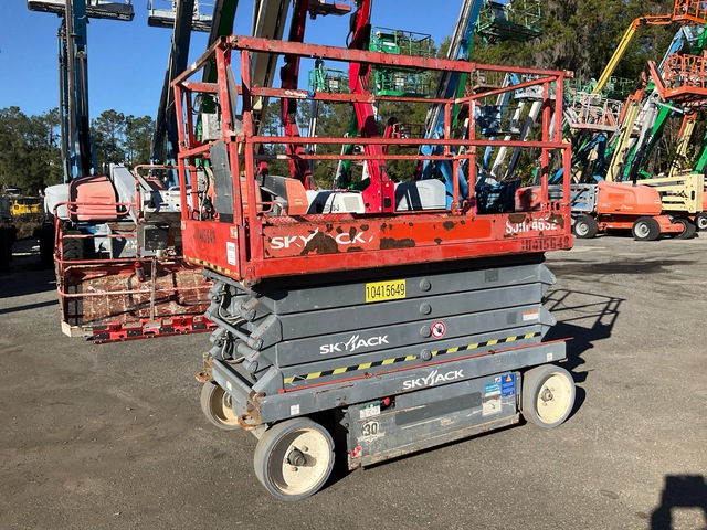 2015 Skyjack SJIII 4632 Electric Scissor Lift
