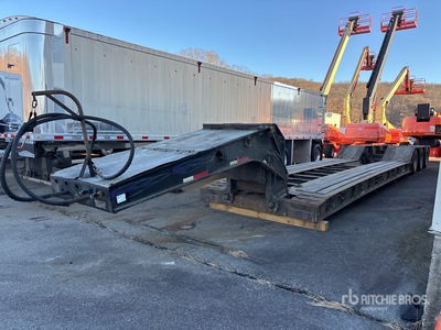 2005 Talbert T(4) DW-55SA-HRG-1-T1 (EC3/1) 55 ton Tri/A Removable Gooseneck Góndola