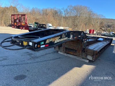 2015 Eager Beaver 55GSL/3 55 ton Tri/A Removable Gooseneck Góndola