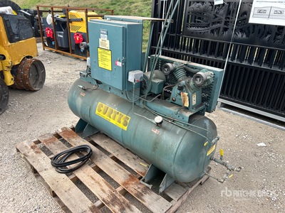 1995 Curtis 8DF4ED Skid-Mounted Electric 80 gal Compresseur à air