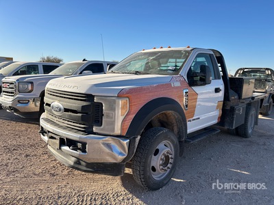 2017 Ford F-550 4x4 Flatbed Truck