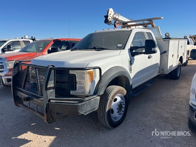 2017 Ford F-550 XL 4x4 Extended Cab Ciężarówka serwisowa