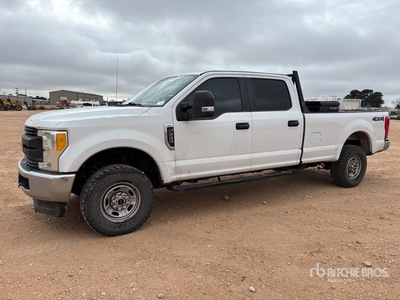 2017 Ford F-250 XL 4x4 Crew Cab Pickup