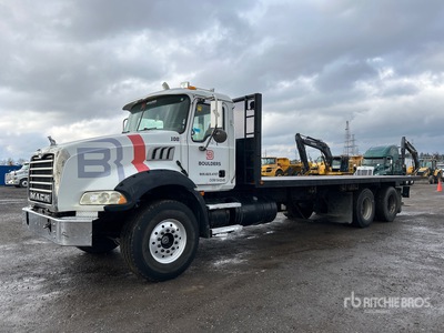 2007 Mack CT700 6x4 Flatbed Truck