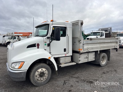 2013 Kenworth T300 4x2 Camion à benne essieu simple