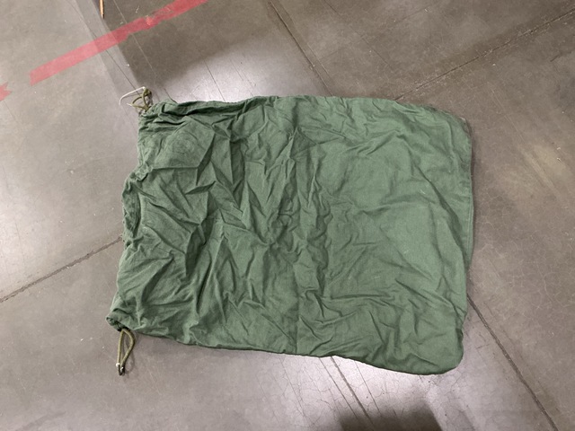 (92) Barracks Bags