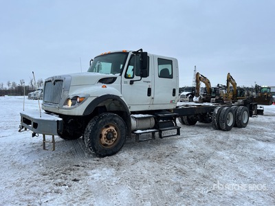 2010 International WorkStar 7600 6x4 Crew Cab Cabina y chasis