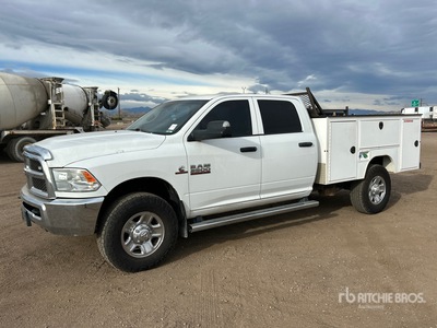 2018 Ram 2500 4x4 Crew Cab Camion utilitaire