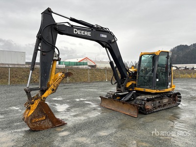 2017 John Deere 85G 油圧ショベル