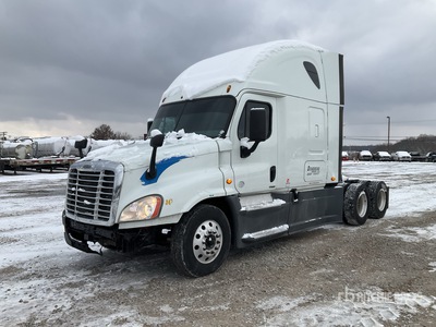 2017 Freightliner Cascadia 125 6x4 T/A Sleeper Truck Tractor