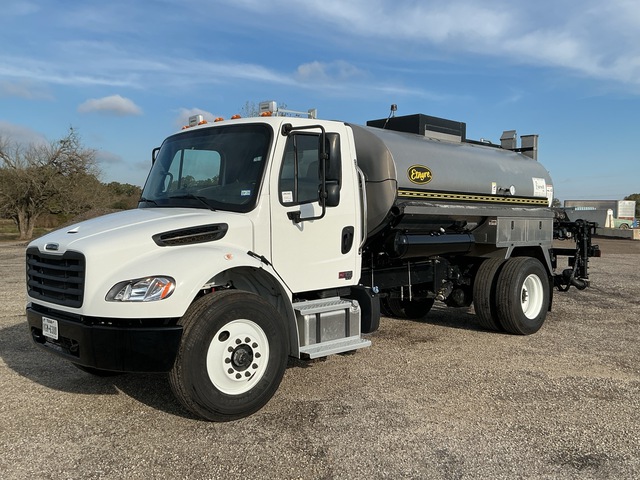 2024 Etnyre 2000 gal on 2024 Freightliner M2 106 4x2 Asphalt Distributor Truck