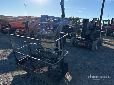 JLG E400AJP 2WD Electric Articulating Boom Lift