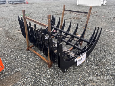 2025 GIYI GY-CLG72 72 in Log Skid Steer Grapple (Unused)