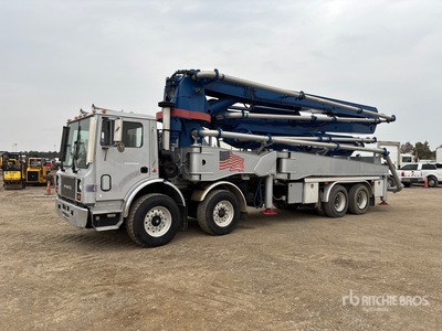 2004 Pumpstar 42 m on 2002 Mack MR688S 8x4 Twin-Steer Camion transportador de hormigon