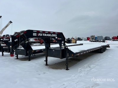 2023 PJ 40 ft T/A Gooseneck Equipment Trailer
