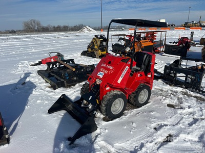 AGT SDAA-140W Mini Skid Steer Loader (Unused)