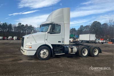 2014 Volvo VNM200 6x4 T/A Day Cab Truck Tractor