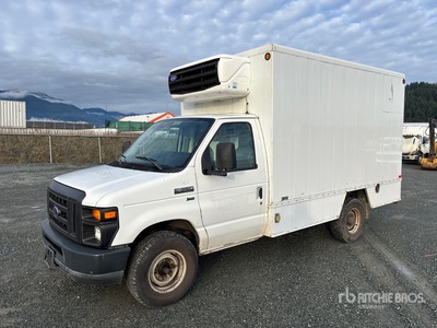 2011 Ford E-350 4x2 Refrigerated Truck