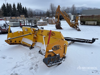 Houle 8/13 Hydraulic Reversing 8/14 ft Snow Plow - Fits Tractor