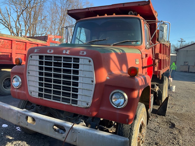 1973 Ford LT8000 6x4 T/A Dump Truck