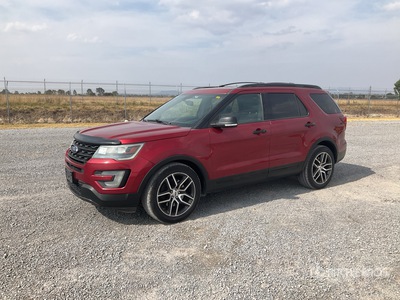 2016 Ford Explorer 4WD Camioneta / SUV