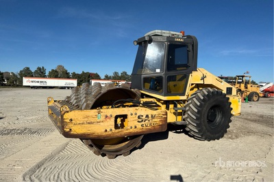 2012 Sakai SV-510T-111 Padfoot Drum Compactor