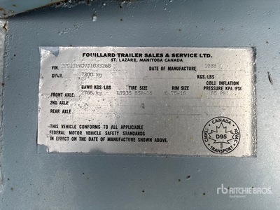 11 ft 10 in T/A Livestock Trailer