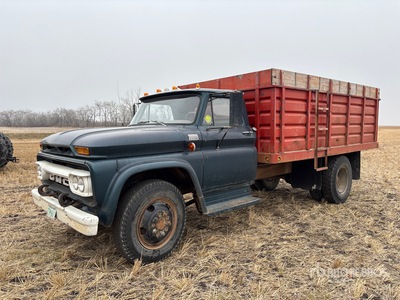 GMC 950 4x2 Camión de granos