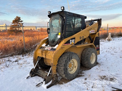 2003 Cat 252 Chargeuse à direction à glissement (Inoperable)