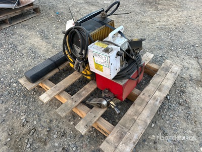 (2) hydraulic power packs, (1) hyd 3/4" torque wrench