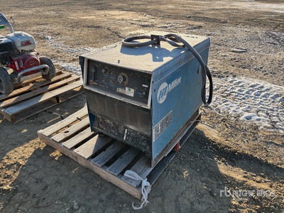 2004 Miller 452 450 A Soldadora