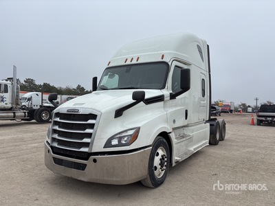 2019 Freightliner Cascadia 126 6x4 T/A Sleeper Truck Tractor