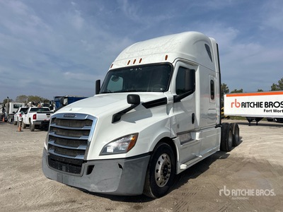 2019 Freightliner Cascadia 126 6x4 T/A Sleeper Truck Tractor