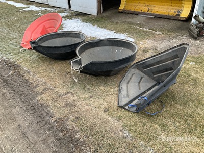 Quantity of (4) Poly Auger Hoppers Varios, tienda, almacen, consumidor