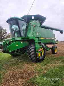 John Deere 9600 Combine Harvester