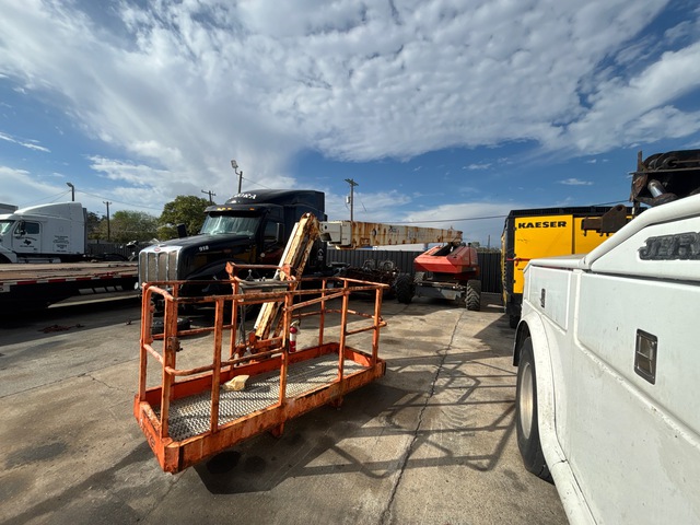 2016 Snorkel TB86J 4WD Diesel Telescopic Boom Lift (Inoperable)